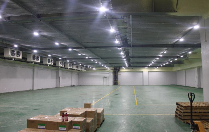 上海開(kāi)冉制冷為客戶提供2000平-18℃冷凍庫(kù)施工案例